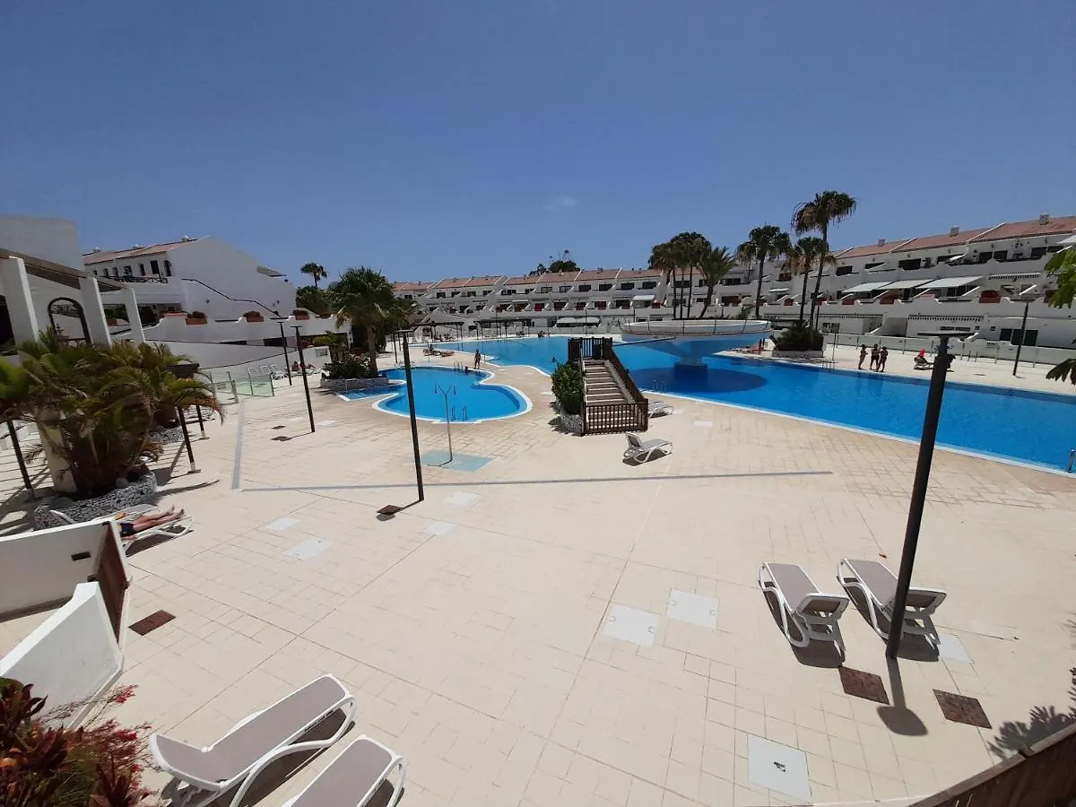 Parque Don Jose 390 Apartment Arona